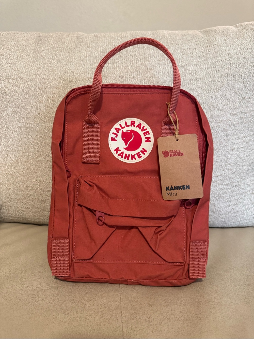 Fjallraven Kånken Mini Backpack in Dahlia